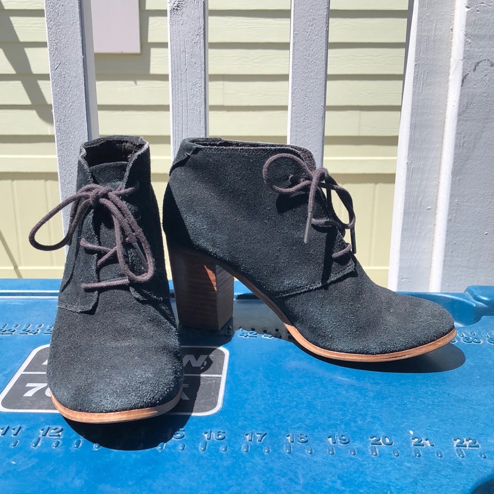 TOMS Boots
